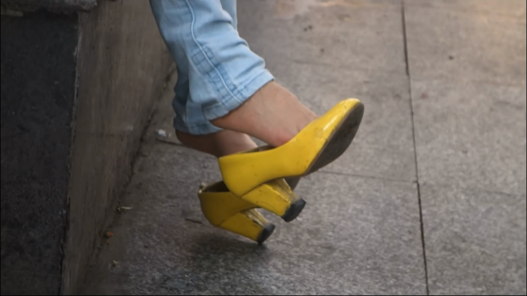 streetsnapdangl[00 00 30][20181129 232744 3]